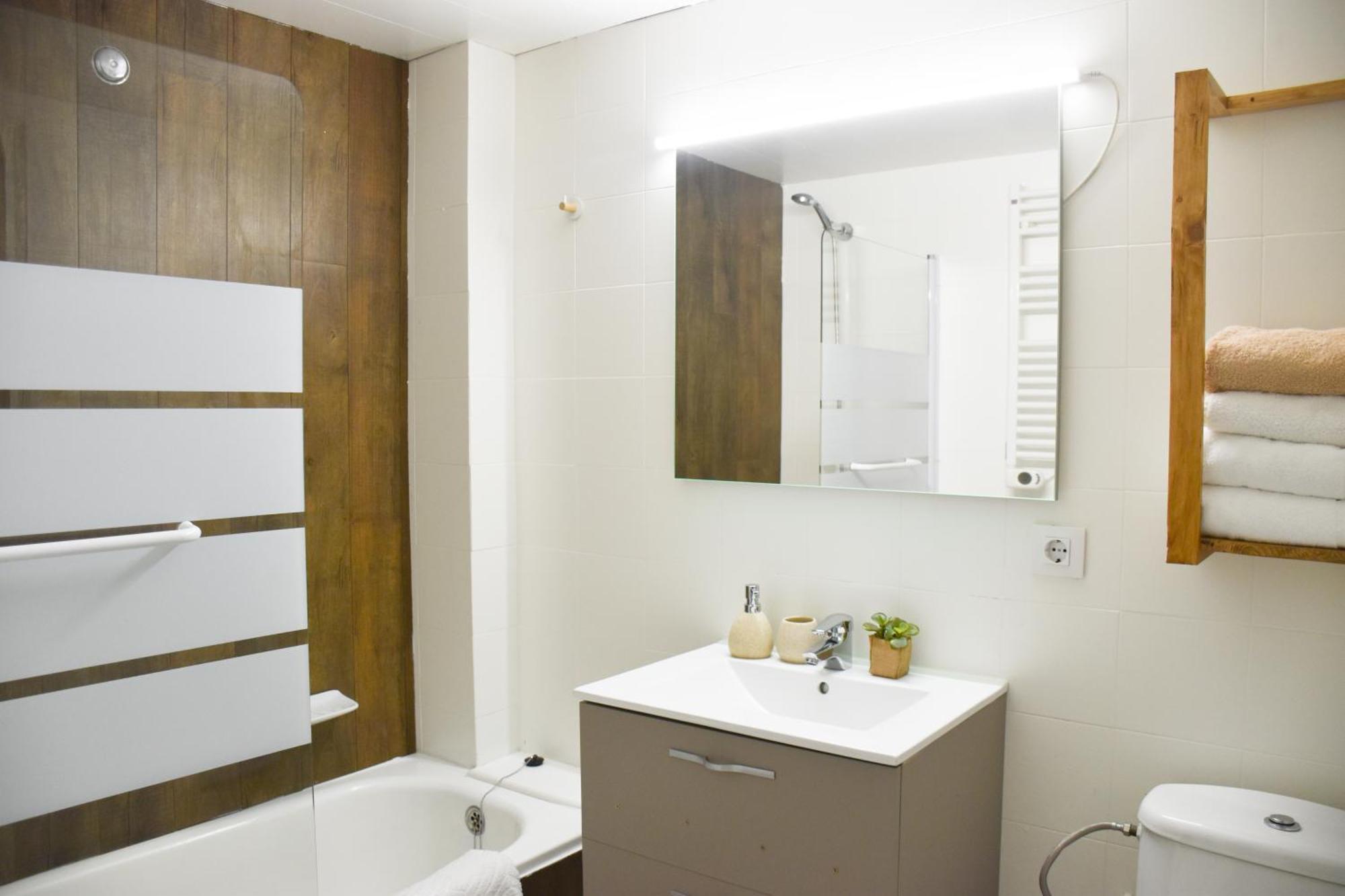 La Neu Studio Neuf Pour 4 Pax En Centre Ville 帕斯底拉卡萨 外观 照片